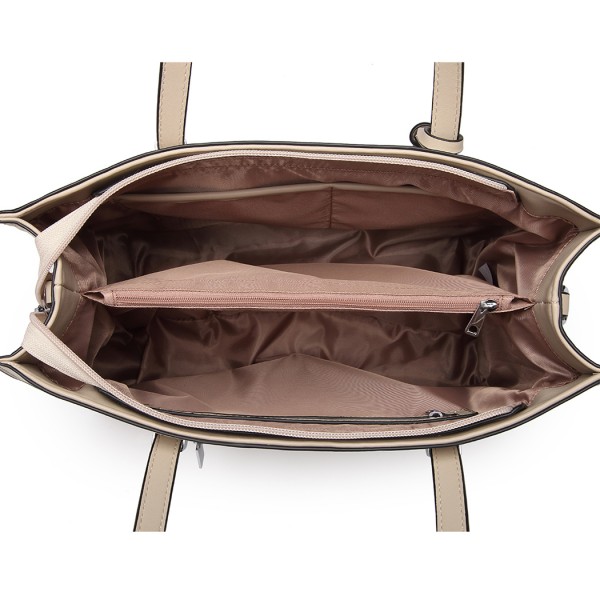 LN1909 - Miss Lulu Glossy Detail Shoulder Bag - Beige LN1909 - Miss Lulu Glossy Detail Shoulder Bag - Beige